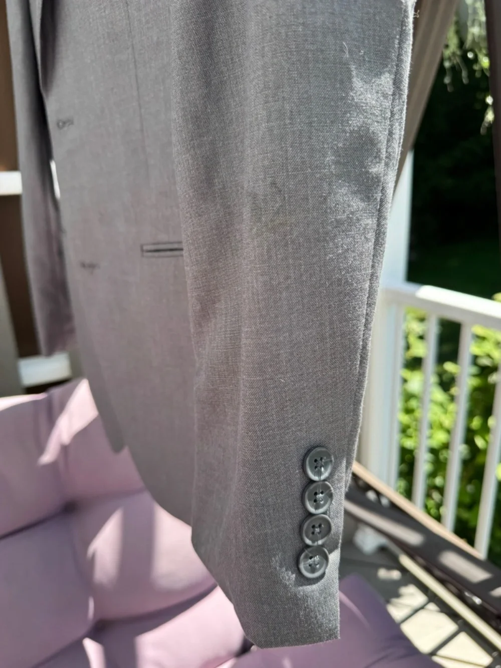 J. Ferrar Blazer Men’s Small Grey 2 button slim fit sport coat